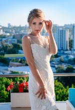19502-Anna-Kazakh-Woman-Petropavlovsk