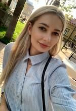 17990-Karolina-Ukrainian-Woman-Kiev