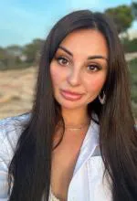 19966-Angelina-French-Woman-Paris