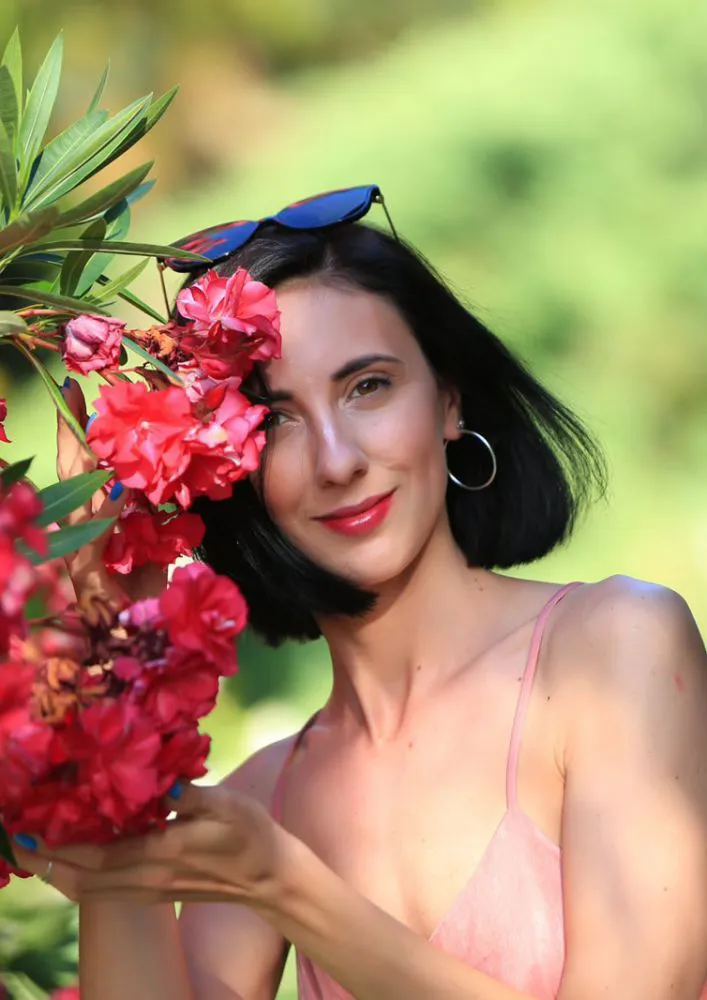 Meet Elena, Ukrainian woman, Kiev, 33 years. ID18228 - Profiles -  Matchmaking Agency CQMI www.cqmius.com